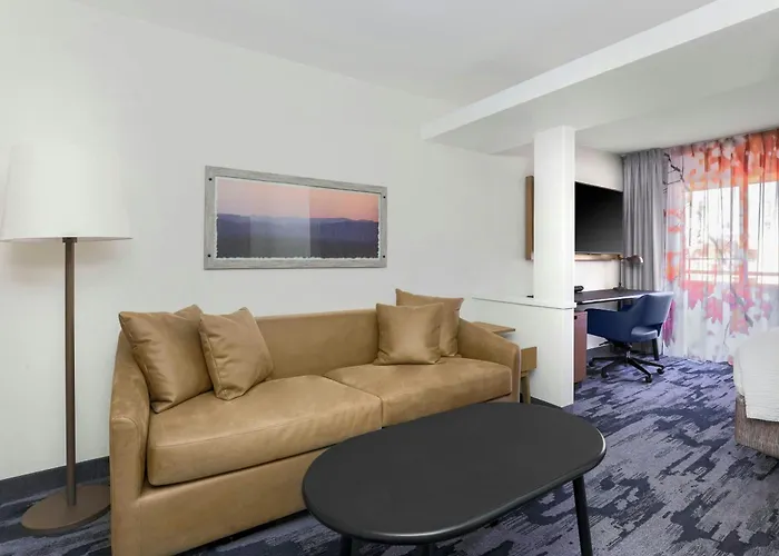 Fairfield Inn And Suites By Marriott San Jose Airport