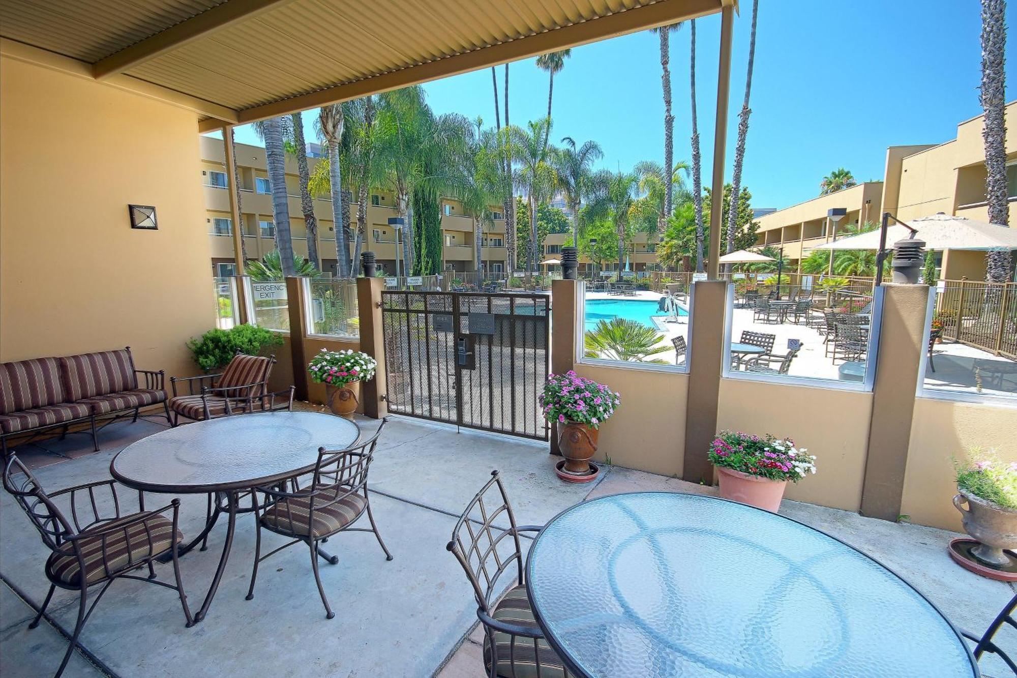Fairfield And By Marriott Airport