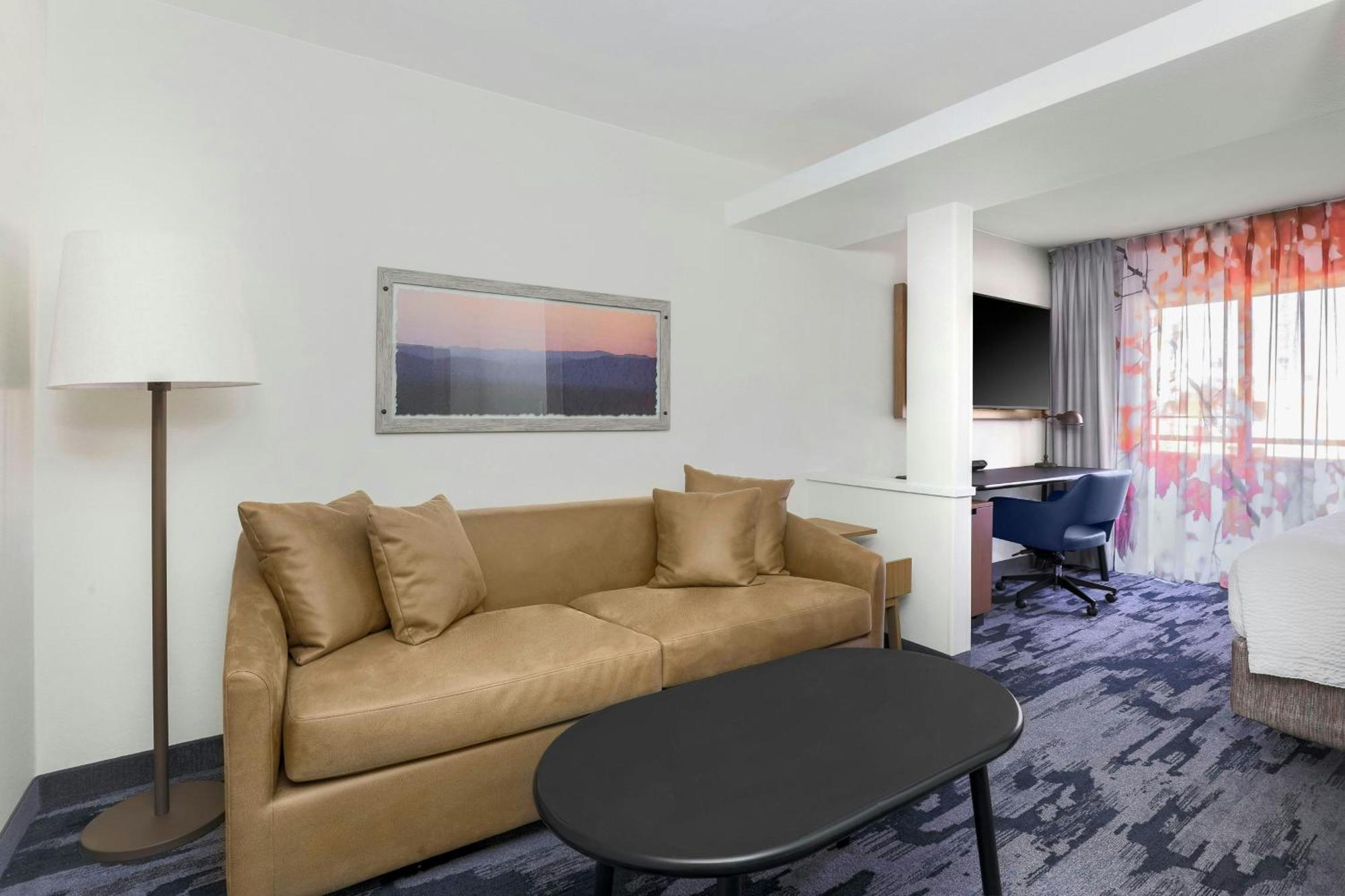 Hotel Fairfield And By Marriott Airport San José
