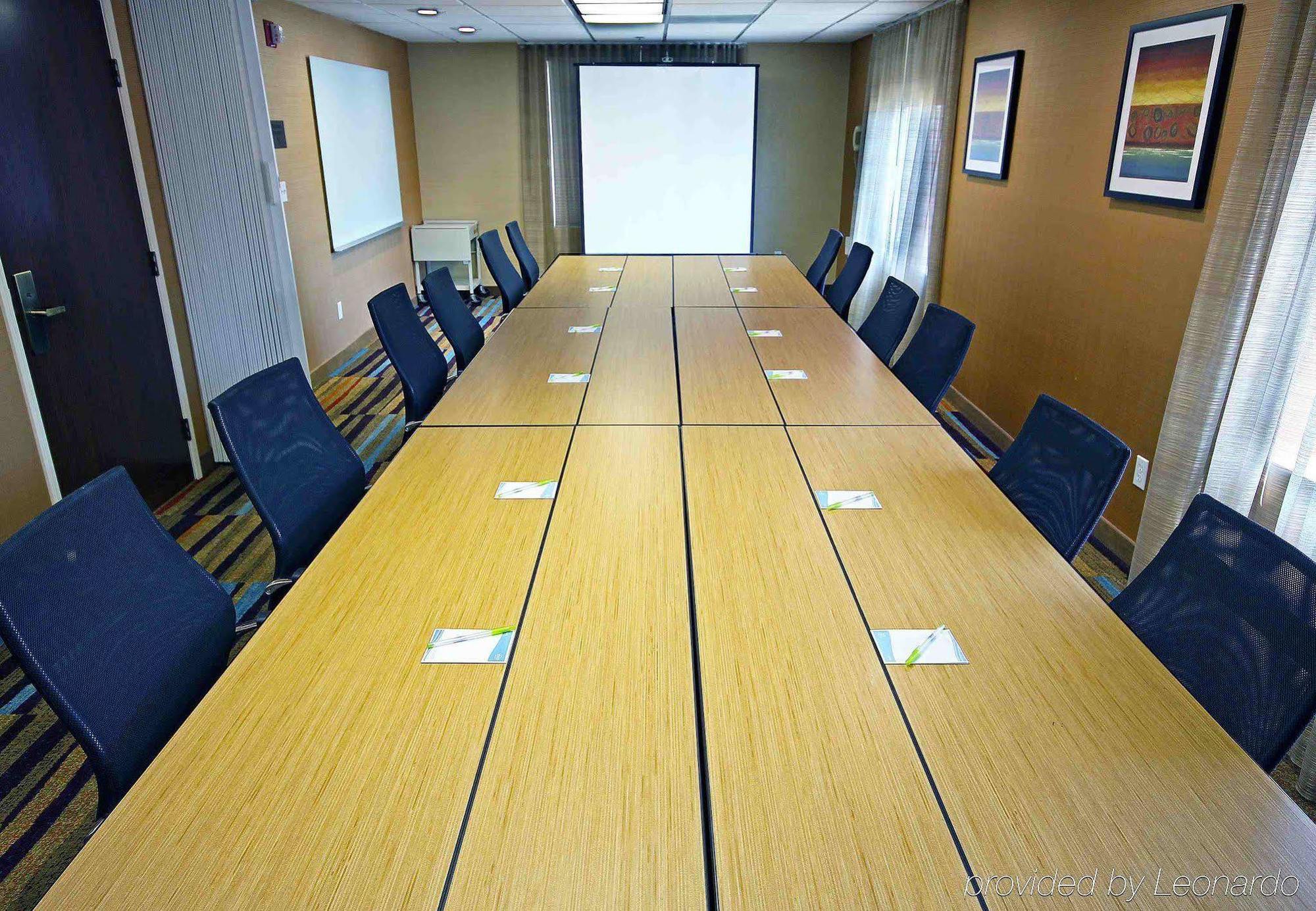 Fairfield And By Marriott Airport 3* San José