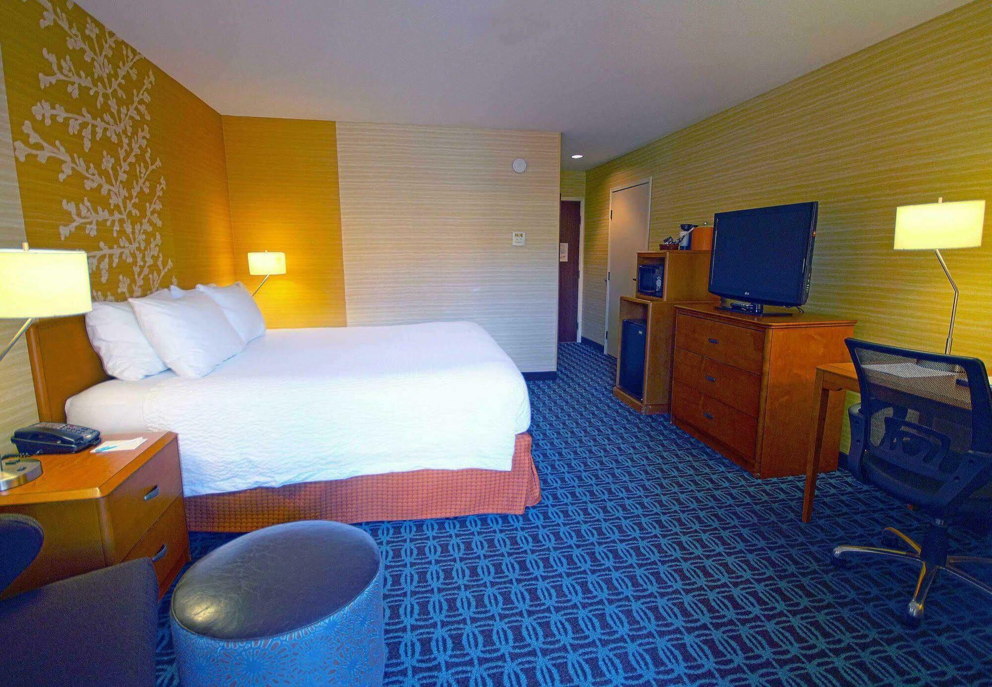 Fairfield And By Marriott Airport San José