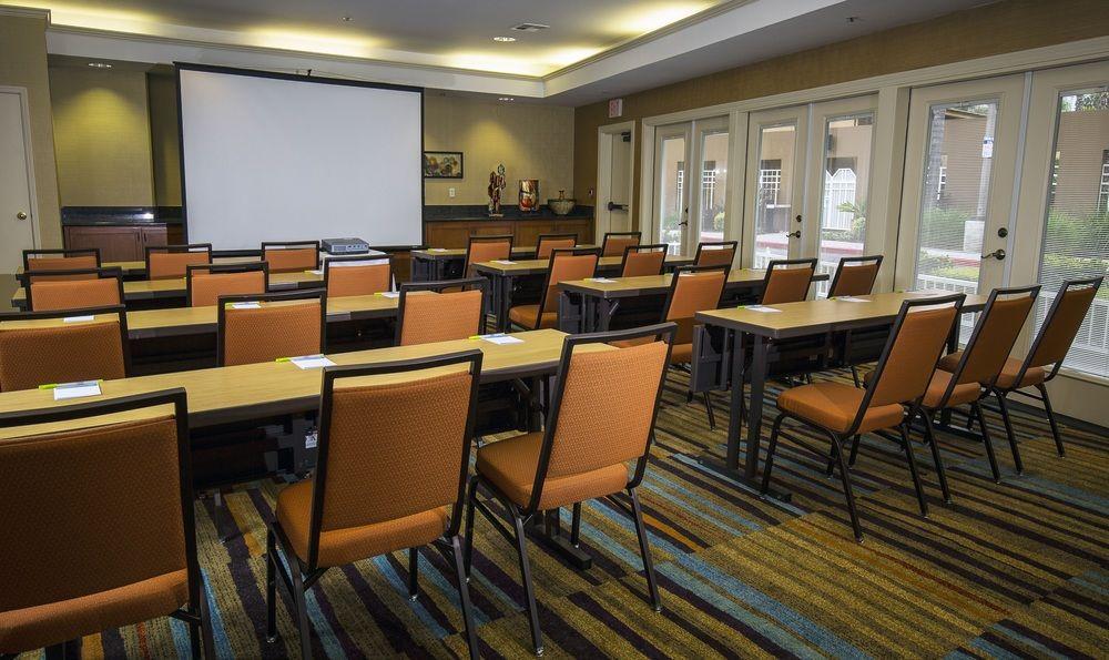 Fairfield And By Marriott Airport 3* São José