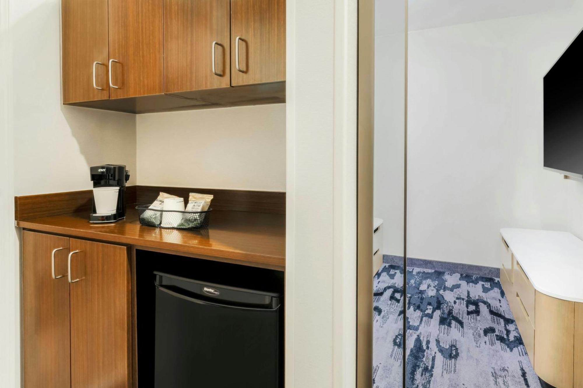 Fairfield And By Marriott Airport Hotel San José